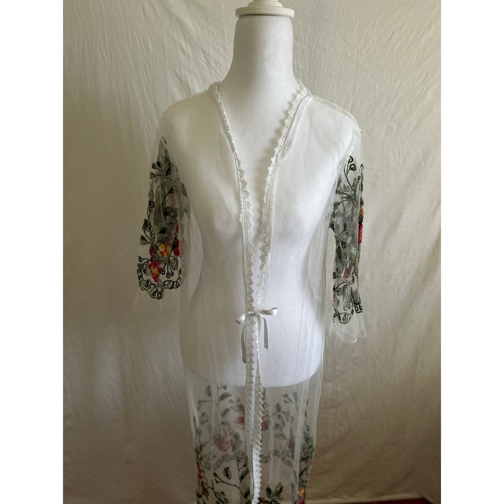 Elegant Embroidered Flower Tulle Robe