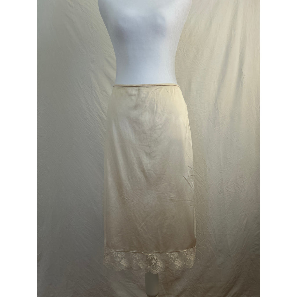 Lace Trim Slit Skirt