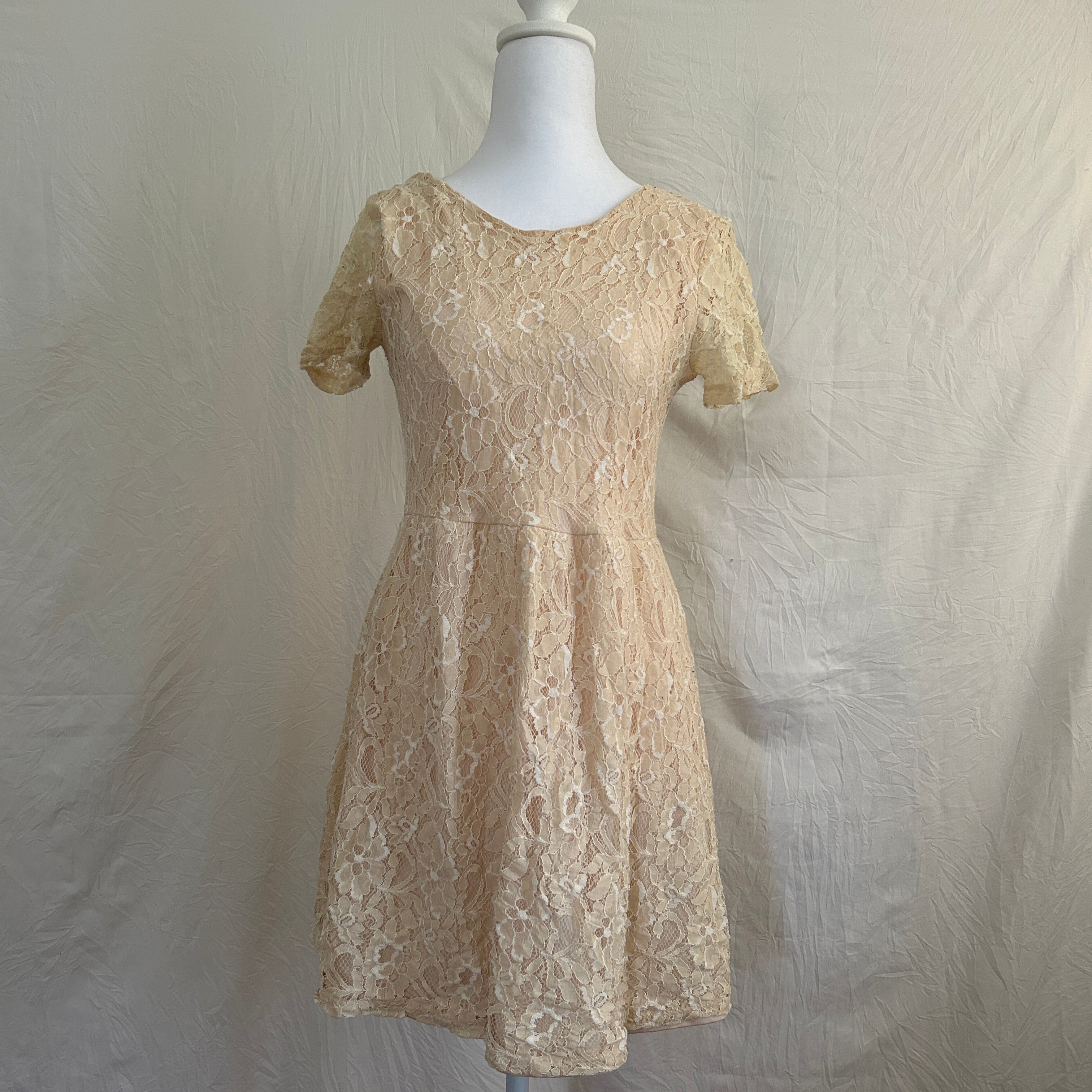 vintage lace dress